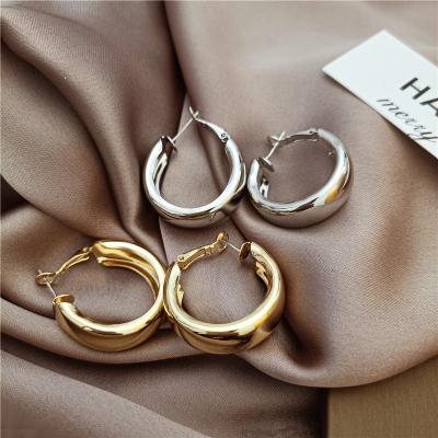 China S925 European and American silver hyperbole needle simple c-shaped female temperament large circle personality mirror metal earr for sale