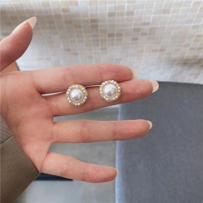 China High-end S925 needle earrings women pearl earrings temperament niche net red earrings Korean silver elegant punk design fashion for sale