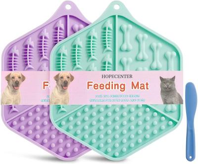 China Viable Silicone Dog Lick Pad Pet Food Dish Slow Pet Bath Distraction Dish With Chuck for sale