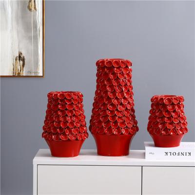 China Unique Ceramic Relief Design Vases Ware Modern Flower Vase Flower Vase for Home Wedding Decor for sale