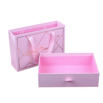 China High Quality Recyclable Gift Box Custom Design With Puller Silk Hand Scarf Product Packaging Box For Cosmetics Gift for sale