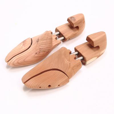 China Eco-Freindly Hot Sale American Aromatic Red Cedar Wooden Shoe Tree With Customized Logo for sale