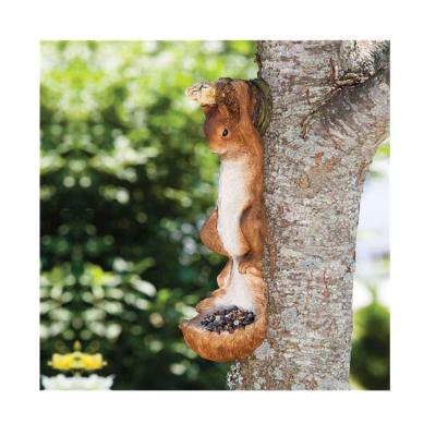 China Hot Selling Auto Personalized Handmade Polyresin Squirrel Hanging Feeder for sale