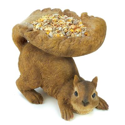 China Auto Hot Selling Personalized Handmade Polyresin Bird Feeder Squirrel for sale