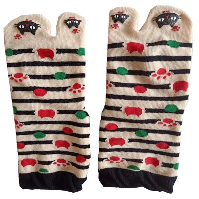 China Customized High Quality Cartoon Design Breathable Cotton Kids Funny Flashing Seamless Socks for sale