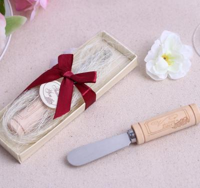 China Wedding New Bridal Shower Favor Guest Souvenirs Door Gift Wine Cork Cheese Spreader Bridal Butter Knife for sale