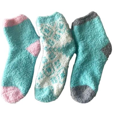 China QUICK DRY Custom Design New Women Fluffy Soft Winter Socks Comfortable Womens Polyester Sneaker Socks for sale