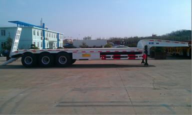 China 50T Three Axle Low Bed Trailer / Low Bed Steel Aluminum Flatbed Semi Trailer for sale