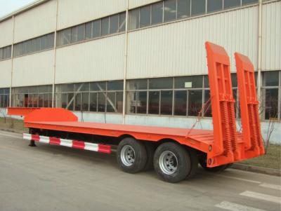 China Low Bed Industrial Flatbed Semi Trailer 24ton Lifting Capacity For Construction for sale