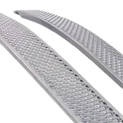 China Strong AR20N Series New Design Plus Mesh Holes Aluminum Ramp Straight or Arched Portable Mass Product OEM Hot Sales for sale