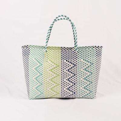 China Other Style New Fashion Large Capacity PP Woven Plastic Handbag Weaving Straw Plastic Bag for sale