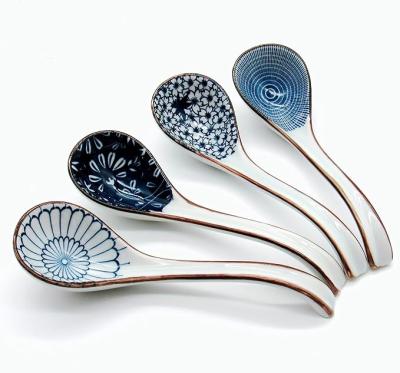 China Sustainable New Arrival 2024 Japanese and Korean style ramen Wonton noodle ceramic soup spoon set with long handle and flower pattern for sale