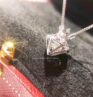 China PUSHI fashion vintage valentine necklaces gifts diamond necklace luxury18k gold crown jewelry necklace pendant for sale