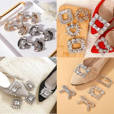 China Clog Charm 2023 2pcs buckle heels rhinestone crystal shoe buckles metal high heel shoe charm ladies chain heels accessories for sale