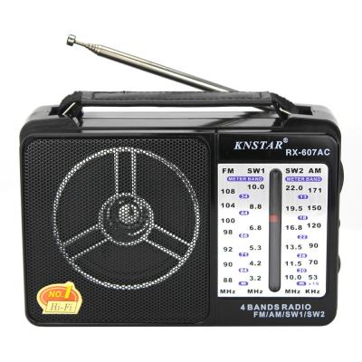 China Radio AM/FM portátil con altavoz incorporado para uso exterior en venta