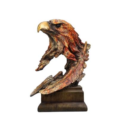 China High-grade Europe eagle modeling resin sculpture crafts polyresin pictures animal statue for table decor handcraft folk art souvenirs for sale