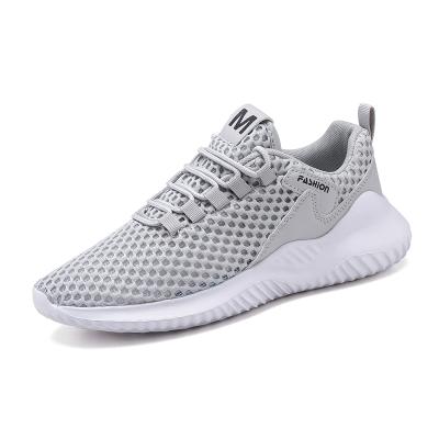 China Fashion Trend Wholesale Super Discounted Mens Shoes Summer Sneakers Casual Sneakers For Men for sale