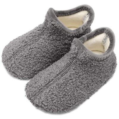 China Lightweight Anti-Slippery Indoor Baby Room Kids Toddler Sock Rubber Unique Home Shoes Slippers For Boys Girls for sale