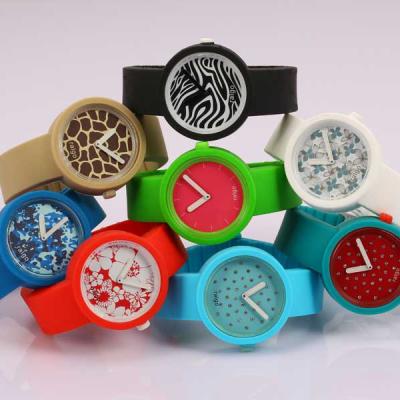 China Water Resistant Watch Silicone Watch Teenager Watch for sale