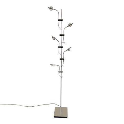 中国 Factory Price Modern Sofa Corner Atmosphere Lamp Nordic 3 or 5 Heads Metal Rotate 360 ​​Led Standing Floor Lamps 販売のため