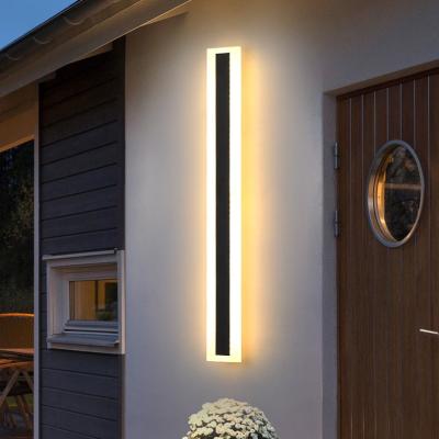 China Modern Outdoor Waterproof Black Aluminum LED Acrylic Linear Wall Light Sconce Te koop