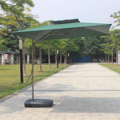 China Eco-friendly Outdoor Garden Sun Shade Cantilever Garden Patio Parasol Umbrella for sale