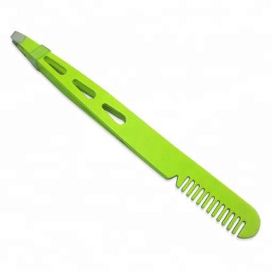 China Stainless Steel Precision Slope Flat Slant Tip Eyebrow Tweezers With Comb For Hair Removal Trimming for sale