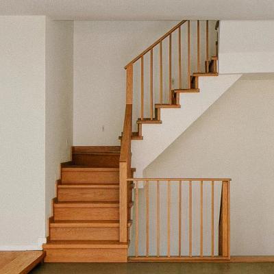 China ECT 2023 Modern Indoor Solid Wood Staircase Design White Oak Solid Wood Tread Anti Slip Tread for sale