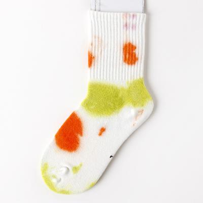 China Athletic Long Fleece Combed Cotton Tie Dye Socks Bright Color Series for sale