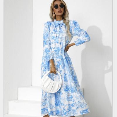 China Moco Breathable 2021 Flowy New Fashion Loose Casual Women Autumn Dresses Long Sleeve Floral Print Turtle Neck Empire Waist Hot Dress for sale