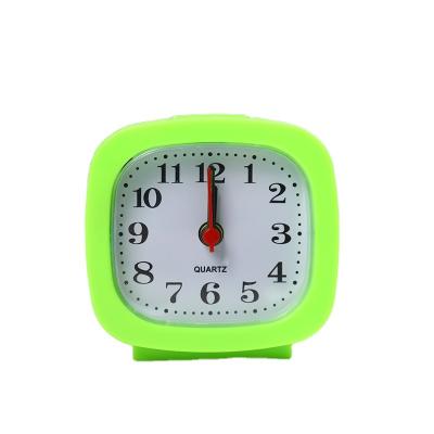 China Latest Design Wholesale High Quality Minimalist Kids Digital Radio Alarm Clock Charging Alarm Clock for sale