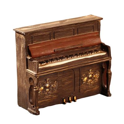 China 2021 New Design Retro Contemporary Piano Decorations For Home Decor Resin Vintage Furniture Fun Indoor Ornaments for sale