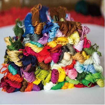 China Europe Colors 100pcs Cross Stitch Floss Rainbow Color Random Embroidery Threads Floss Sewing Threads For Women DIY Sewing Tool for sale