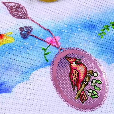 China Europe Birds DIY Craft Stich Cross Stitch Locator Metal Gold Silver Sewing Embroidery Crafts Counted Cross Stitch Kit for sale