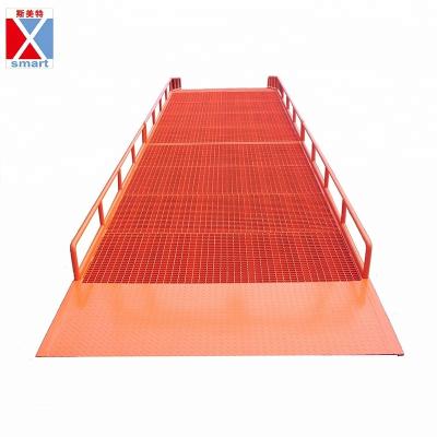 China Solid Tires 8T Mobile Hydraulic Loading Ramp, Unloading Ramp, Container Ramp for sale