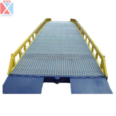 China Loading And Unloading 10T Adjustable Manual Cargo Dock Ramp , Iron Ramp for sale