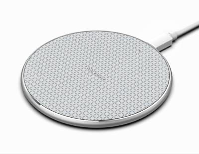 China 10W 15W Mobile Phone Charger Wireless Pad Radio Charger High Qi Fast Charging Portable Wireless Charger for sale