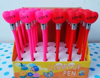 China The Novelty Heart Shape Luminous Pencil Pen Wedding Promotional Souvenirs for sale