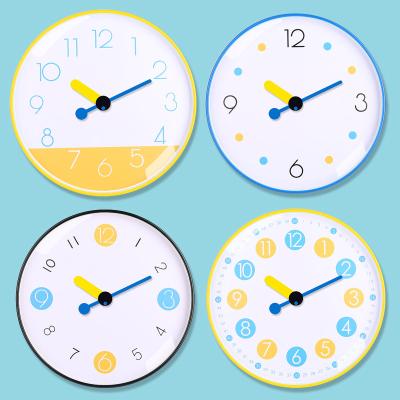 China Minimalist Modern Personality round quartz battery wall watch clock Silent Non Ticking sweep movement home decor wall clock for study for sale