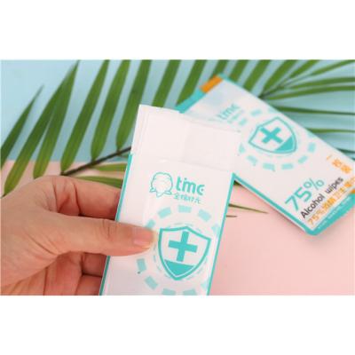 China Different Cleaning Fresh Wet Wipes Wipes Custom Wet Wipe for sale