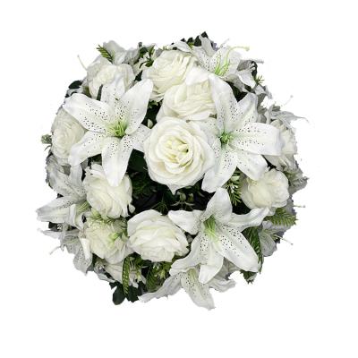 China Low Cost Eco-friendly Multiple Styles Customized Road Guide Flower Ball Lily Mini Bulk Artificial Table Flower For Wedding Decoration for sale