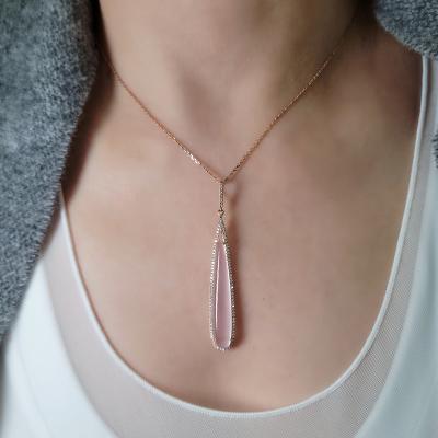 China Luxury Trendy Jewelry 18K Rose Gold Diamond Ring Rose Quartz Necklaces Fashion Jewelry Pendant Chain Wholesale for sale