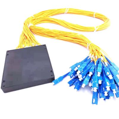 China 1:4 SC/APC 2mt 2mm plastic cassette LSZH PLC SPLITTER for sale