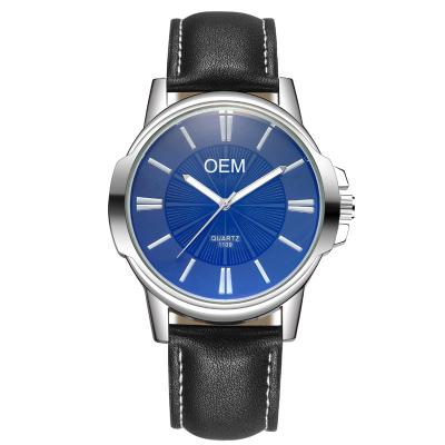 China OEM Handwatches de los últimos del diseño de la fábrica WJ-8103 pequeño relojes de los hombres para los relojes del cuarzo del cuero de la prenda impermeable del negocio del caballero en venta