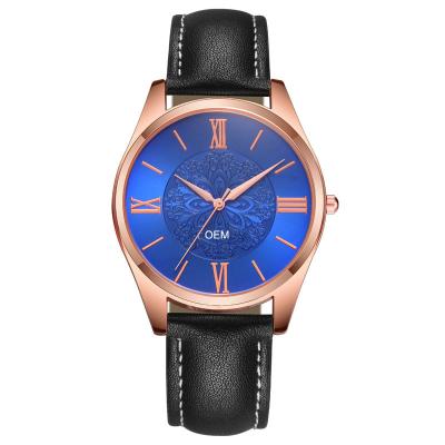 Chine BASSES MOQ montres d'OEM du ciel WJ-8104 de cadran de conception de Vogue de messieurs de montre-bracelet de bracelet en cuir de résistant à l'eau des hommes étoilés à vendre