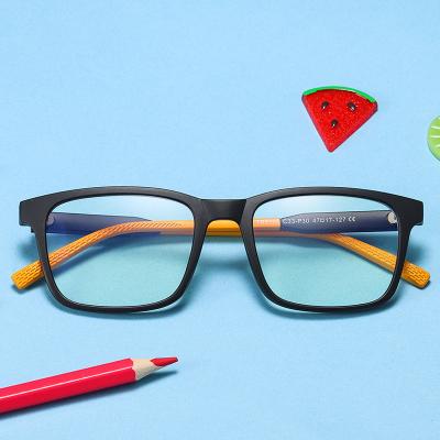 China Fashion Tr90 Colorful Frames Flexible Reading Glasses For Kids Children for sale