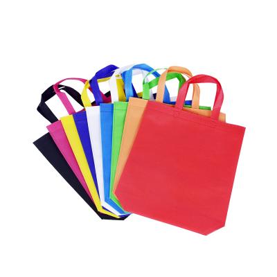 China Customized Price Cheap Folding Promotional Colors Recyclable Eco Nonwoven Shopping Bag PP Nonwoven Bags for sale