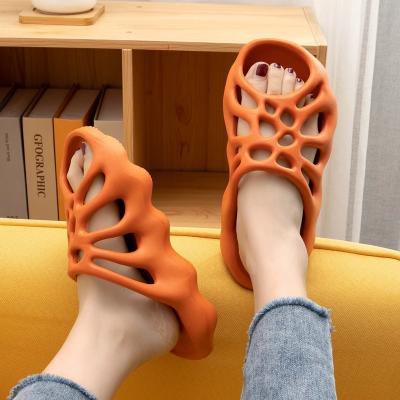 China Fashion Trend Cutout Platform Slippers Men Women Beach Slippers Soft EVA Indoor Bathroom Slipper Ladies Home Floor Shoes for sale