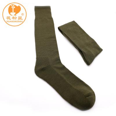 China Anti-Bacterial Wholesale knee high cotton green color army socks with terry cushion military socks for sale