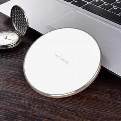 China UniversalÂ   Quick QI Charger Wireless Round Desktop Mobile Phone Charging Station Support for sale